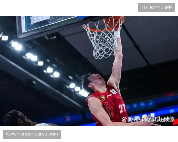 伤病阴影下核心球员强势回归带队逆转夺冠再掀赛季高潮