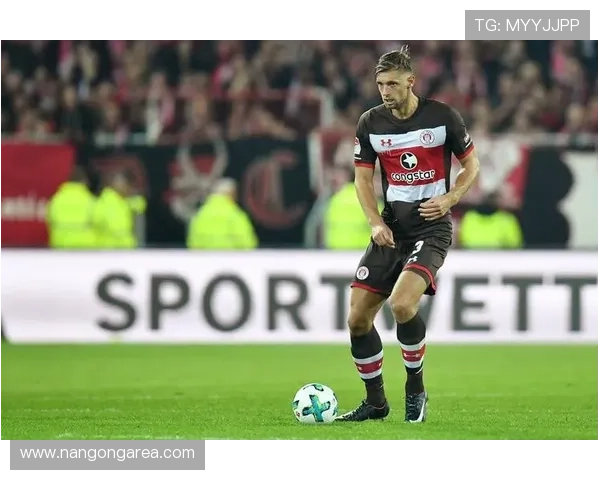 圣保利俱乐部最新动态解析 球队转会与赛季展望全面报道